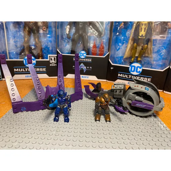 Megabloks Mega Construx Halo Vs (401) 1 Halo