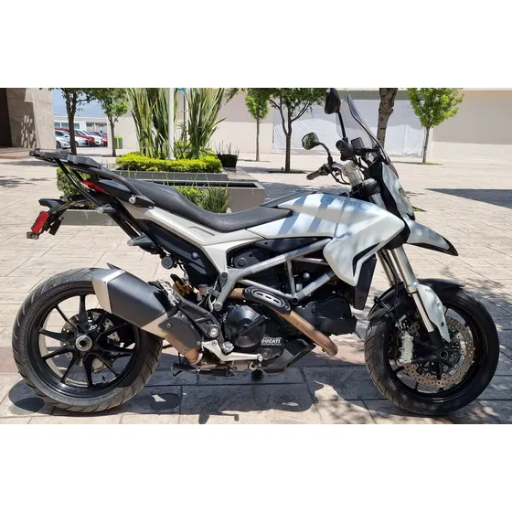 Ducati Hyperstrada 821 2013