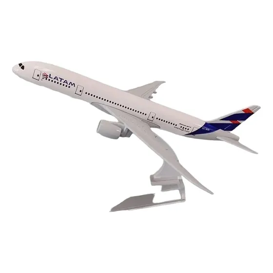 Boeing 787  Latam , Escala 1:400