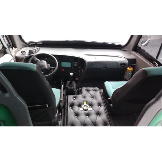 Hyundai 2010 De 28 Puestos