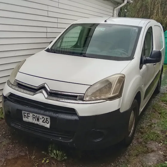 Citroën Berlingo 2013 Space 1.6 Hdi 2013 usado en Valdivia