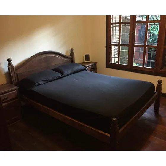 Cama De Algarrobo Con Mesas De Luz. Se Retira Personalmente Algarrobo