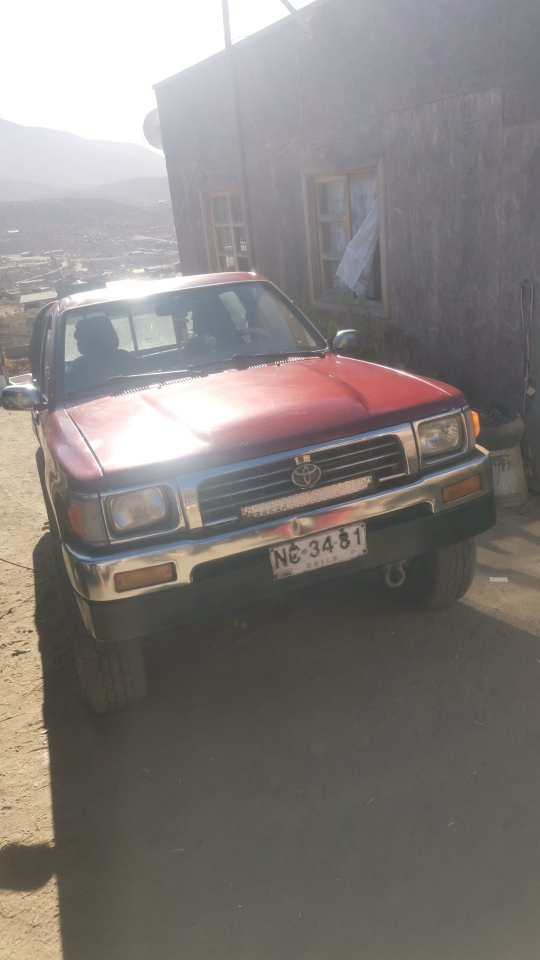 Toyota Hilux 4x4 Modelo 22re