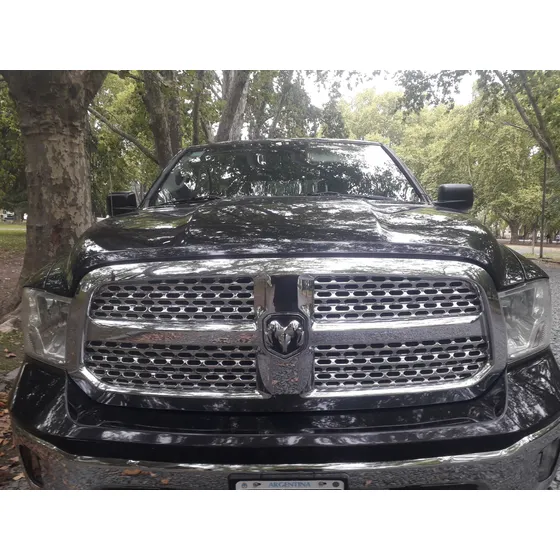 Dodge Ram 1500.laramie 5.7 4x4 .v8