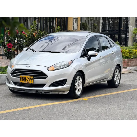 Ford Fiesta 1.6 Hatchback Se