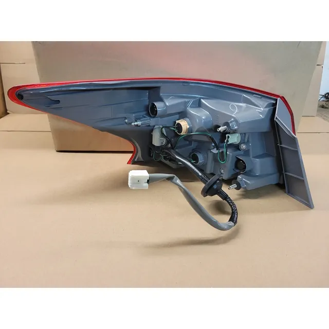 Stop Trasero Izquierdo Nissan Sylphy 2023-2024-2025 Original