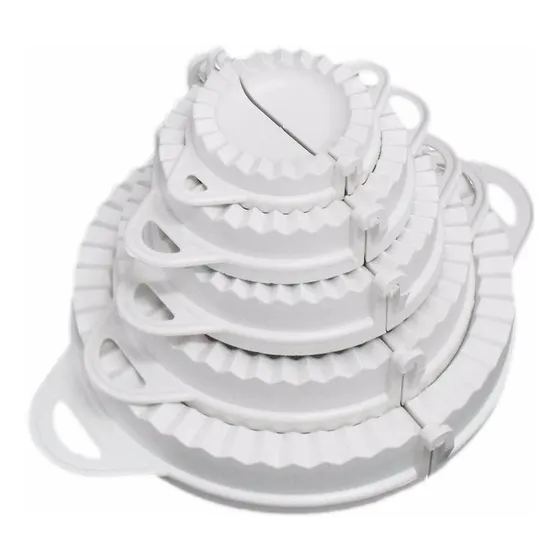 Kit Com 5 Forminhas De Tamanhos Diferentes Para Pastel