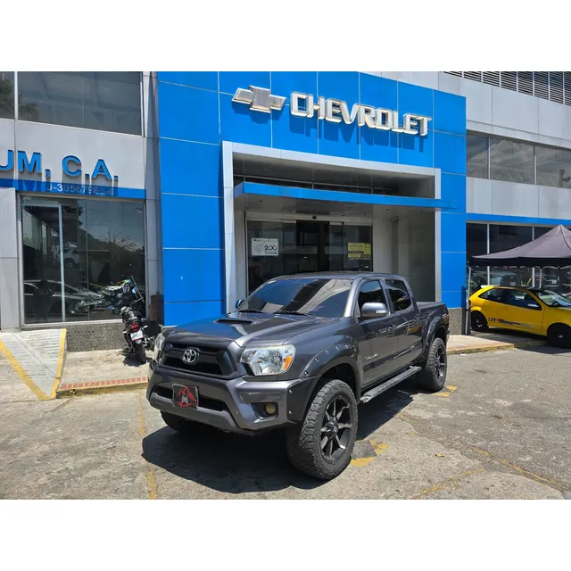 Toyota Tacoma V6