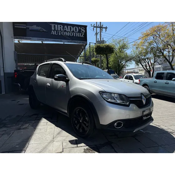 Renault Stepway 1.6 Trek Mt