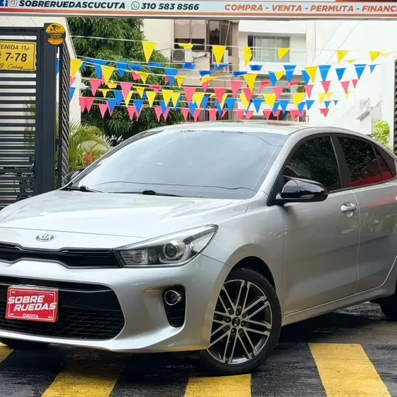 Kia Rio 2018 1.4 Zenith At Sedán