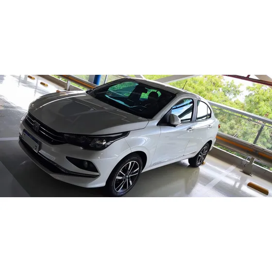 Fiat Cronos 1.3 Precision Flex Aut. 4p