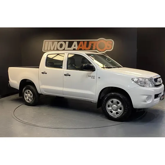 Toyota Hilux Pick-up 2.5 Dx Cab Doble 4x2 (2009)