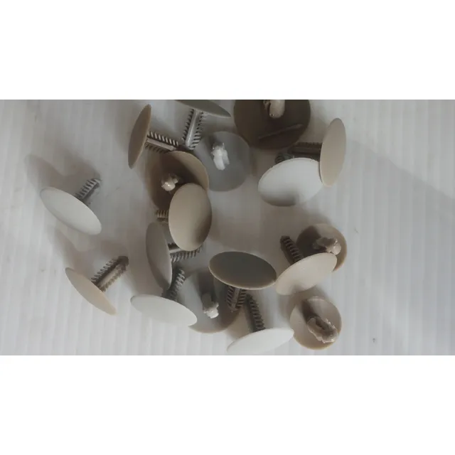 Clip En Pack De 5 Unidades De Tapiceria Techo Fortuner Hilux