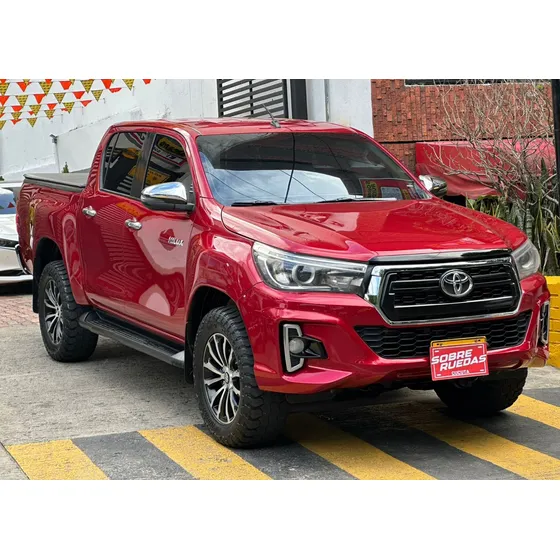 Toyota Hilux 2.8 Srv 4x4 Diesel At