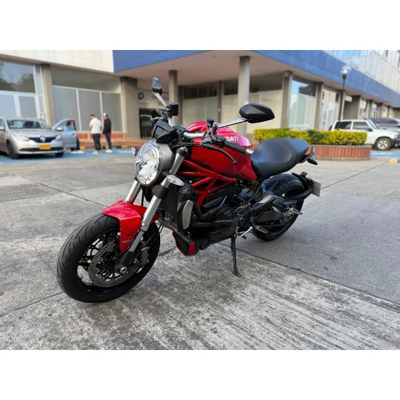 Ducati Monster 1200