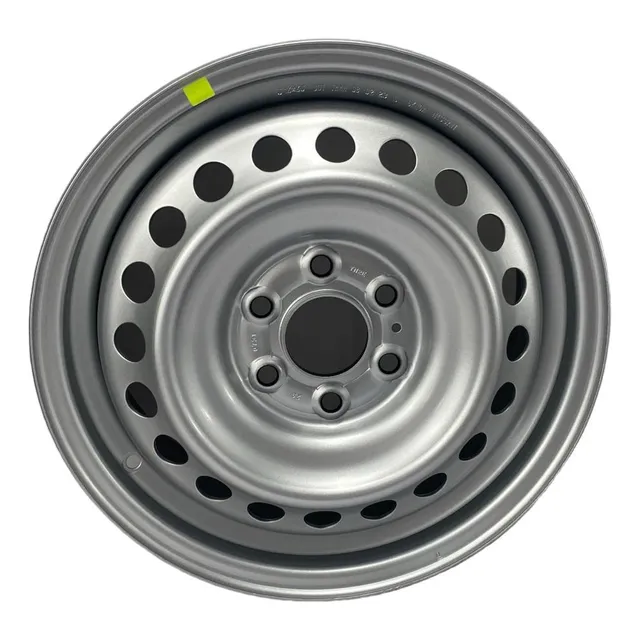 Rin 16 Pulgadas Nissan Np300 2016-2023 Color Plateado
