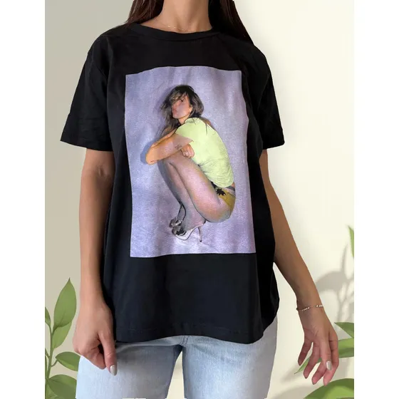 Remera Algodón Estampada Mujer Nylon Dua Lipa