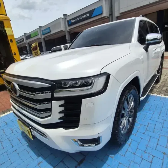 Toyota Land Cruiser 300 2023 Zx 3.445