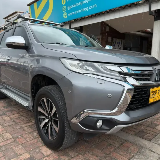 Mitsubishi Montero Sport 2020 3.0