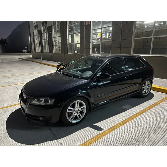 Audi A3 1.8 Attraction Special Edition Mt