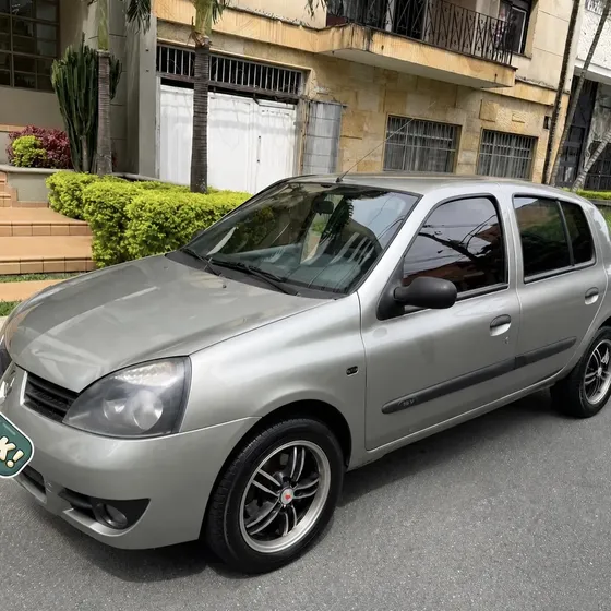 Renault Clio 2014 Full Equipo