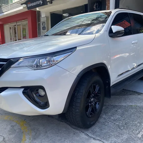 Toyota Fortuner 2020 2.4 Street At 7as