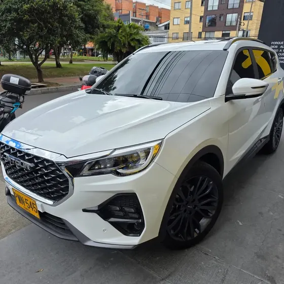 Jetour X70 Plus 2026 1.5t Fwd At