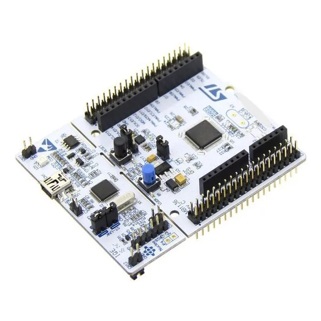 Tarjeta De Desarrollo St Nucleo F401re - Stm32, Arduino, Arm
