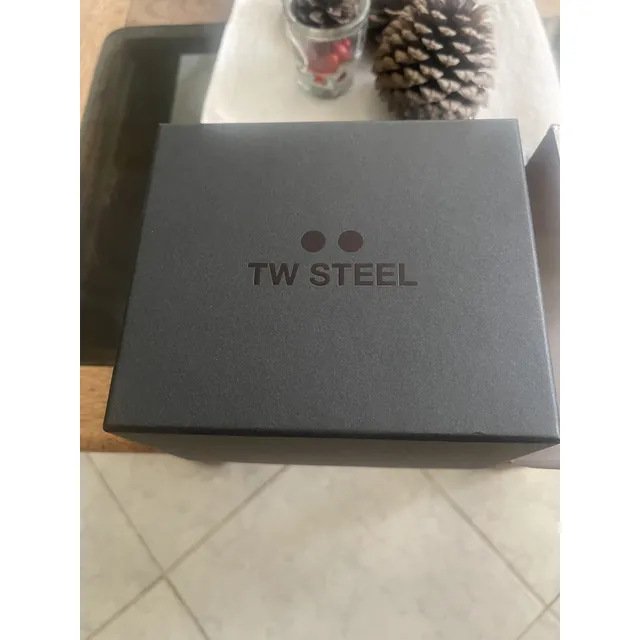 Se Vende Reloj Tw Steel Red Bull Cs112