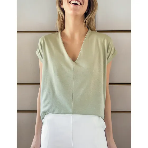 Remera Lulyna Modal Con Costura Amplia Mujer Escote En V