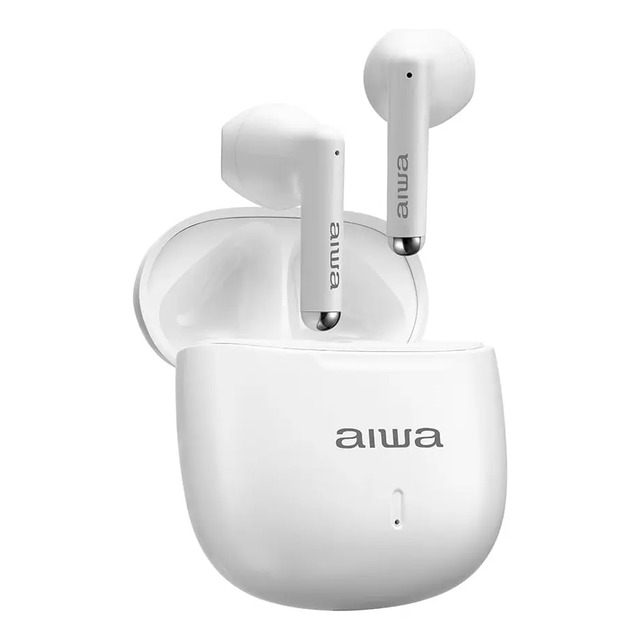 Fone de ouvido sem fio Aiwa modelo AWS-EB-05-W na cor branca, com estojo de carregamento aberto e dois fones posicionados acima.