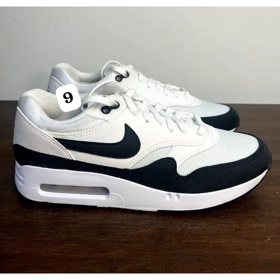 Nike Air Max White An Black $ 82