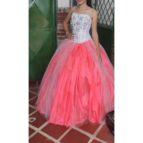 Vestido De 15 Años Hermoso