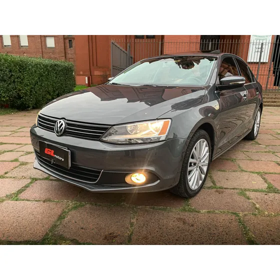Volkswagen Vento 2.5 Luxury 170cv Tiptronic