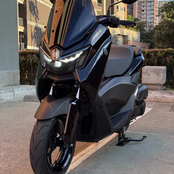 Yamaha Nmax V3 Negra