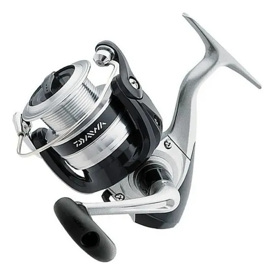 Reel Daiwa Strikeforce 2000 Frontal Spinning Pejerrey