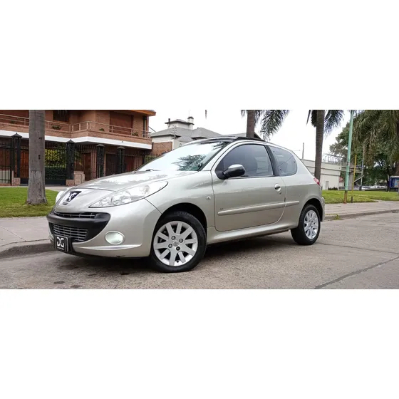 Peugeot 207 2.0 Sedan Xt Hdi Premium