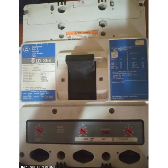 Breaker 600 Amp Hammer Cutler ( Usado)