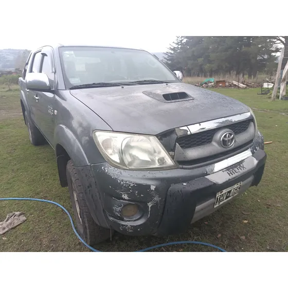 Toyota Hilux 3.0 D/cab 4x4 Srv