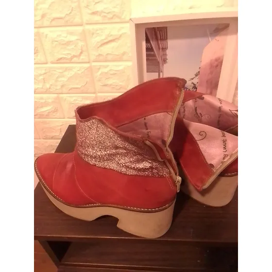 Botas
