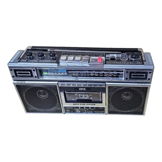 Grabadora Radio A Cassette En Mp3 Fm Sw Sd Am Qfx J-22u Color Gris