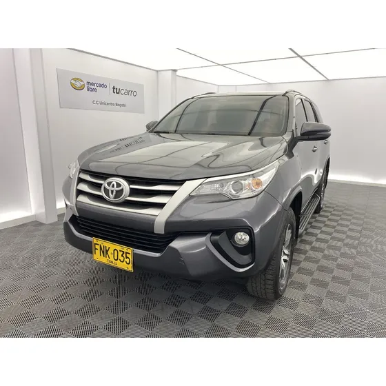 Toyota Fortuner 2.7