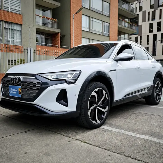 Audi Q8 E-tron Sportback 2024 0.0 55 Quattro Prestige