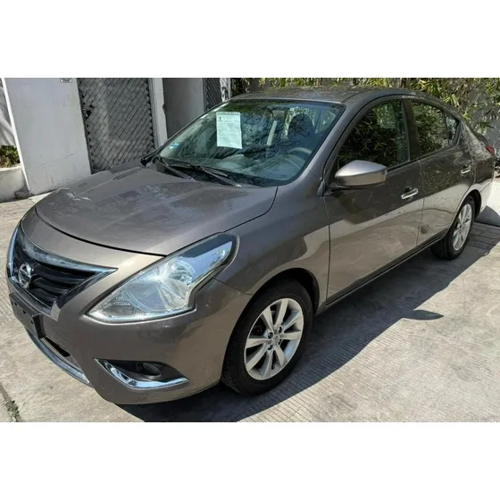 Nissan Versa 1.6 Advance Mt