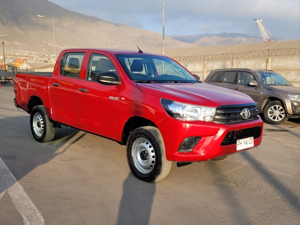 Toyota Hilux Dc 4x2 2.4 D Dx Mt