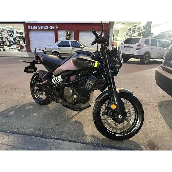Vendo Husqvarna 401 5500 Km Como Nueva