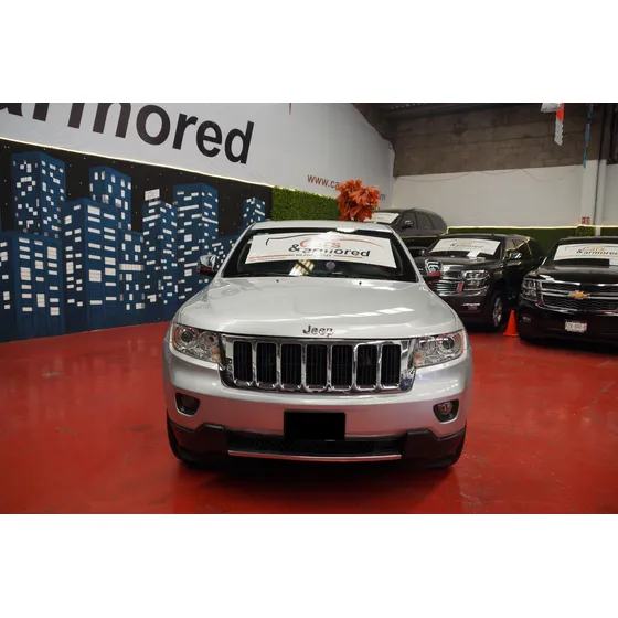 Jeep Grand Cherokee 5.7 Limited Premium V8 4x2 Mt