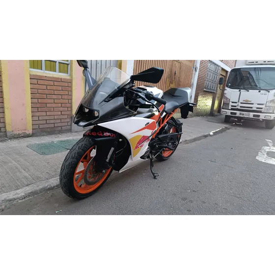 Ktm Rc200 Modelo 2020   Matriculada En Bogotá  30.000 Km 