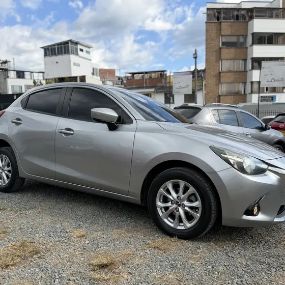 Mazda 2 2016 1.5 Touring