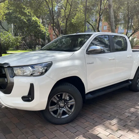 Toyota Hilux 2021 2.4l